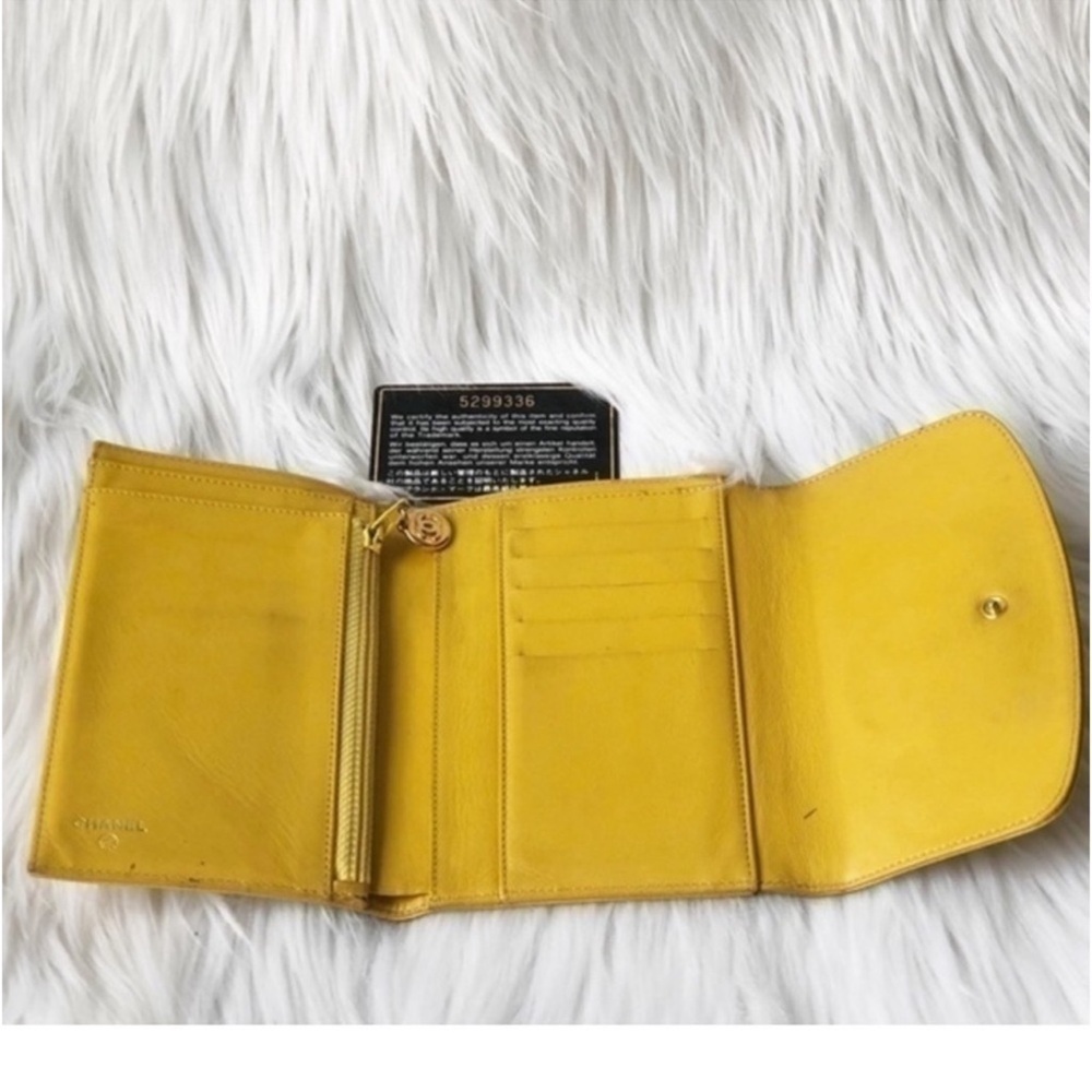 Chanel Caviar Yellow Billfold Wallet - Picture 13 of 13